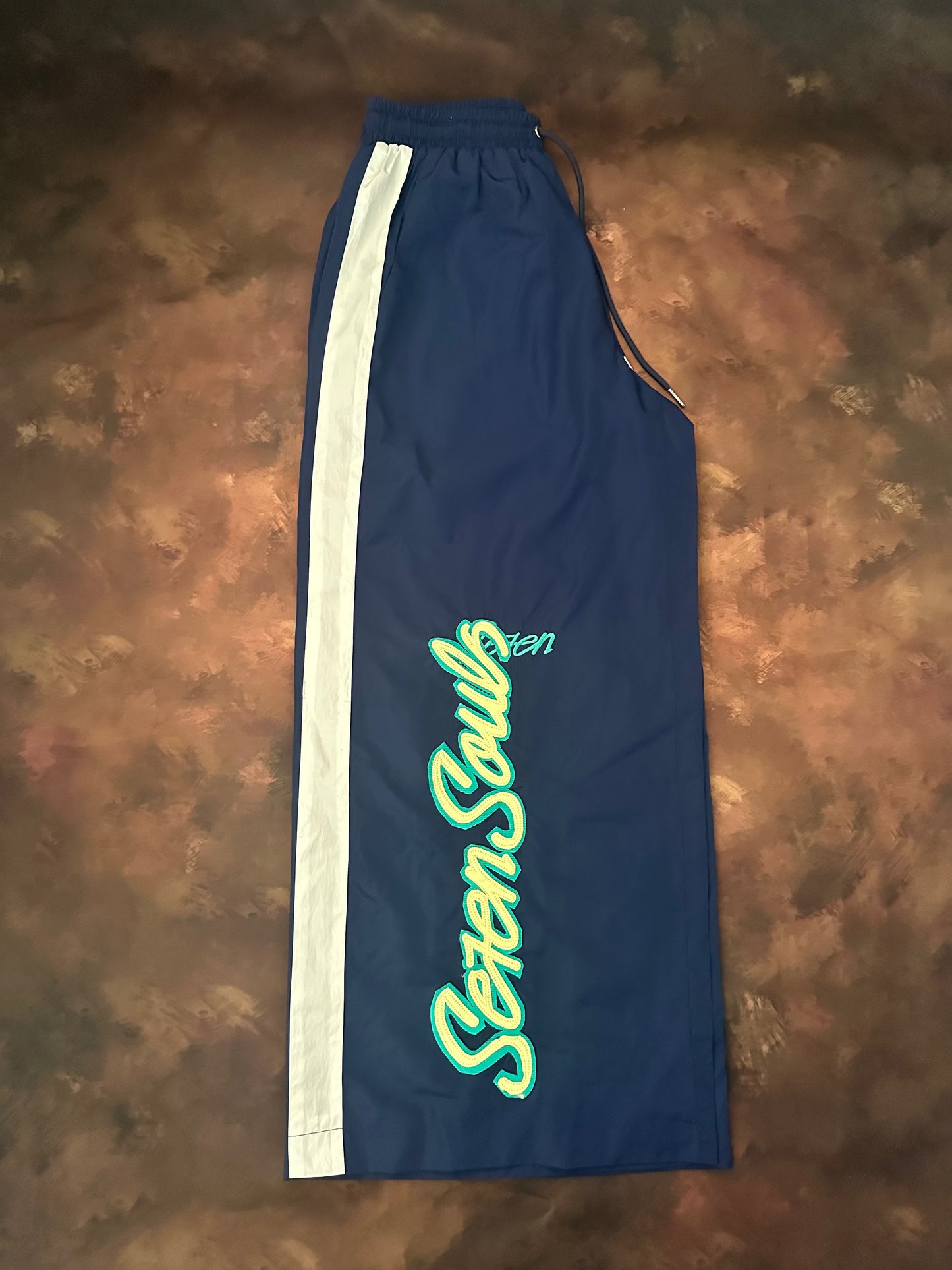 baggy pants